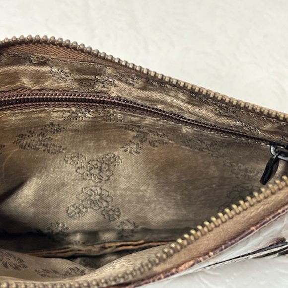 VTG Brown Distressed Leather Zip Studded Accents Pouch Wallet 7.5"x4.25" - Picture 7 of 15